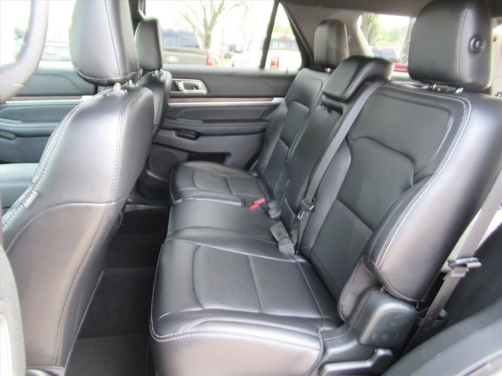 Used 2019 Ford Explorer Limited w/ Class III Trailer Tow Package image 29