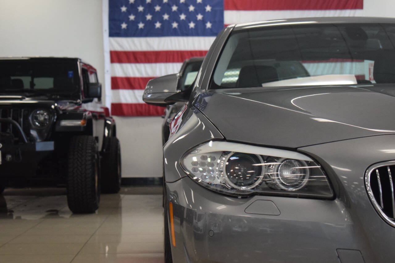 Used 2012 BMW 528i Sedan RWD image 10