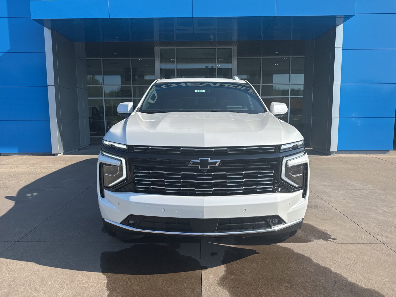 New 2025 Chevrolet Suburban High Country image 2
