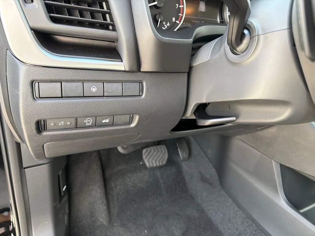 New 2026 Nissan Rogue SV w/ Cold Weather Package image 18