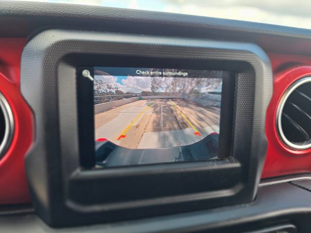 Used 2021 Jeep Gladiator Rubicon w/ Cold Weather Group image 25