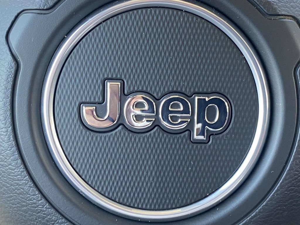 Used 2025 Jeep Gladiator Sport AWD/4WD image 61