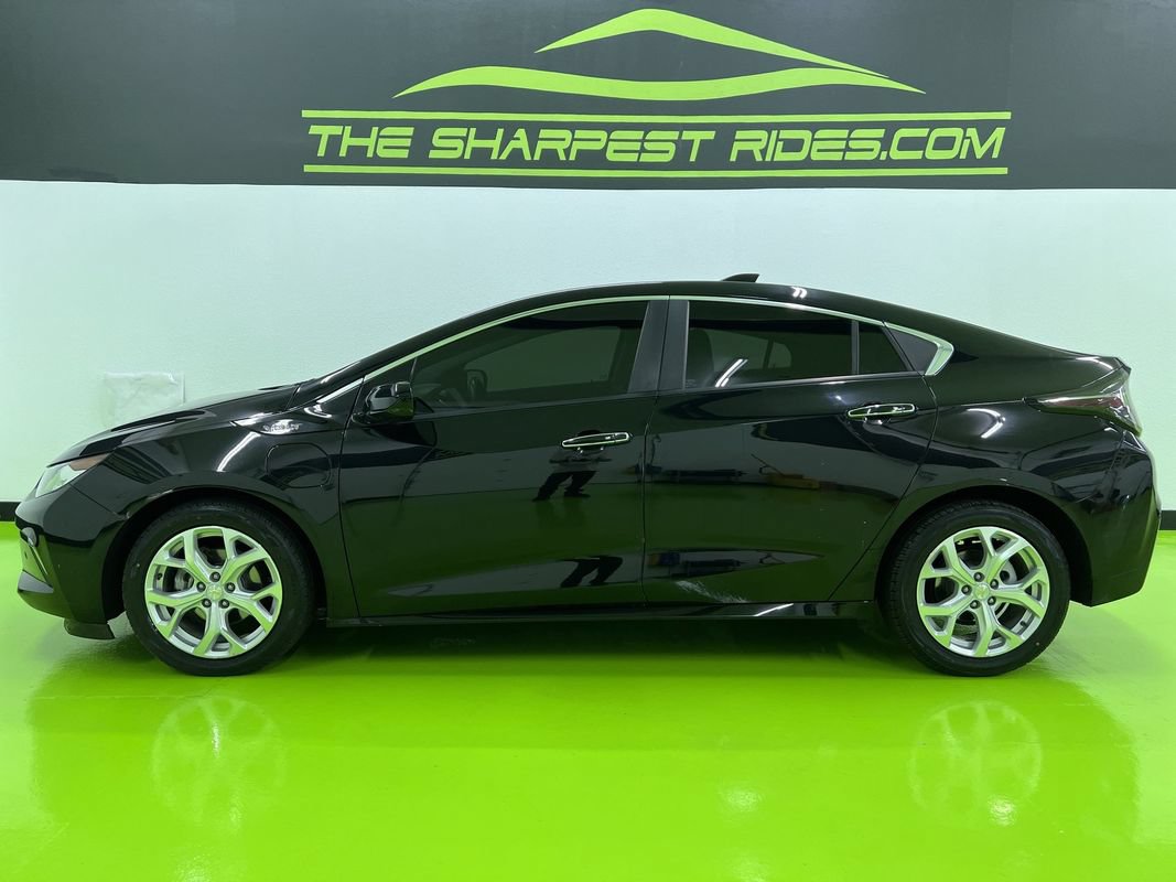 Used 2017 Chevrolet Volt Premier w/ Driver Confidence II Package FWD image 6