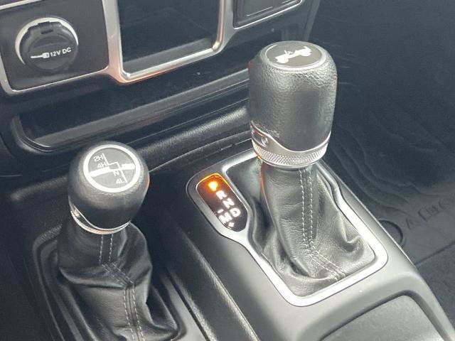 Used 2024 Jeep Wrangler Sport AWD/4WD image 11