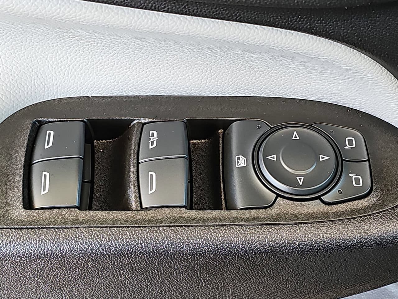 Used 2024 Chevrolet Equinox LS w/ LS Convenience Package FWD image 32