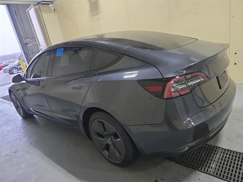 Used 2023 Tesla Model 3 Standard Range image 8