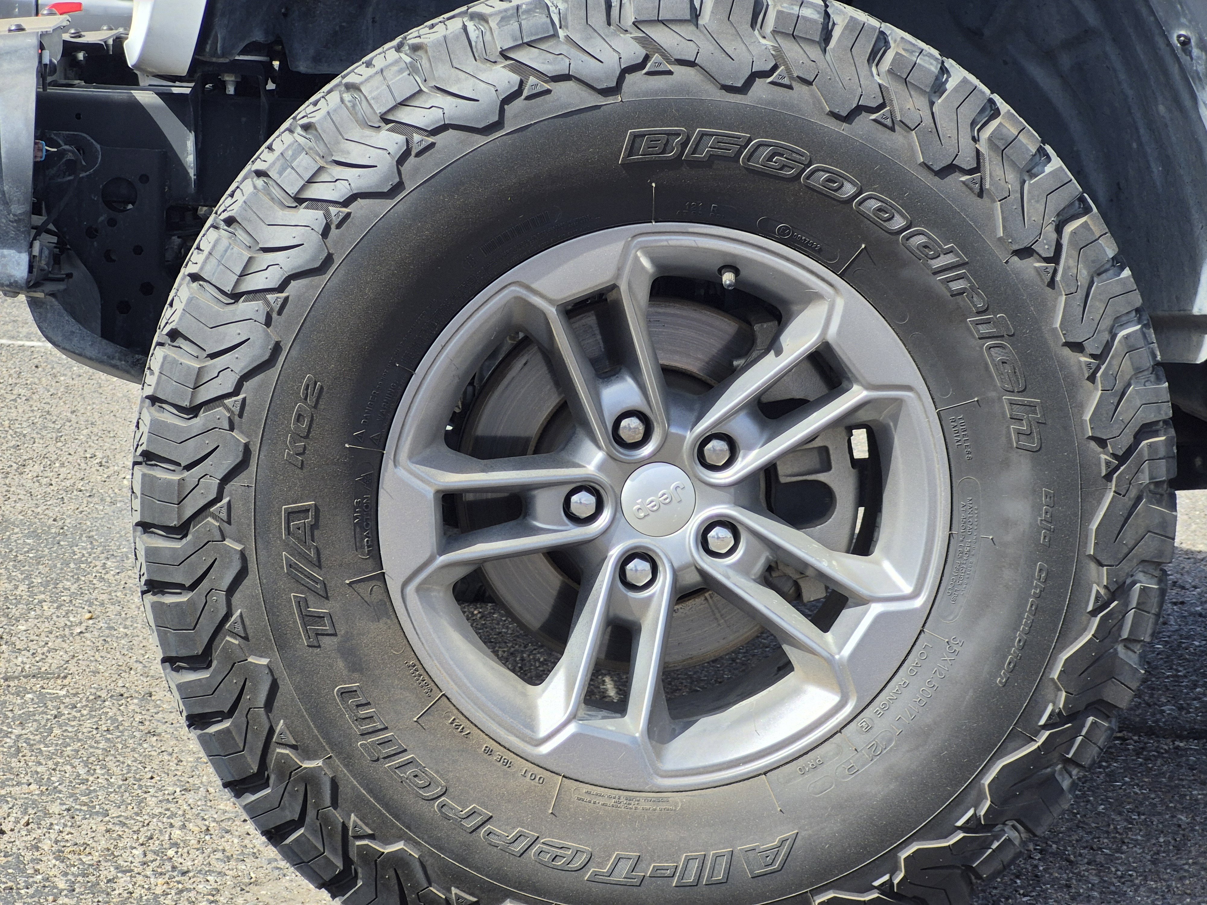 Used 2021 Jeep Gladiator Rubicon w/ LED Lighting Group image 11