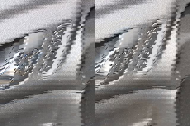 Used 2019 GMC Acadia SLT image 23