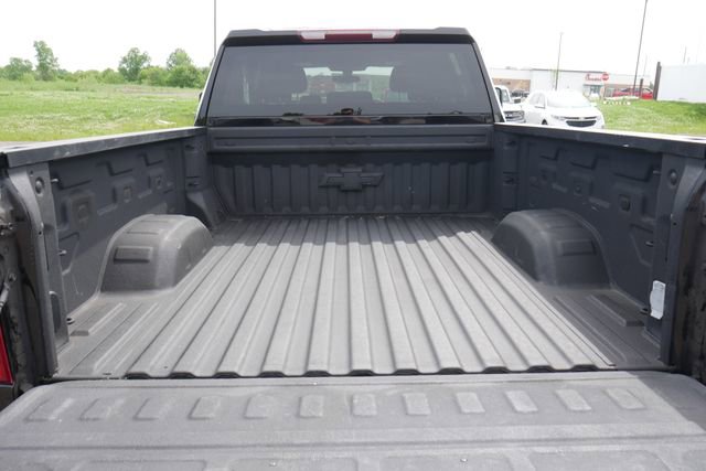 Used 2022 Chevrolet Silverado 2500 Custom w/ Custom Convenience Package AWD/4WD image 9