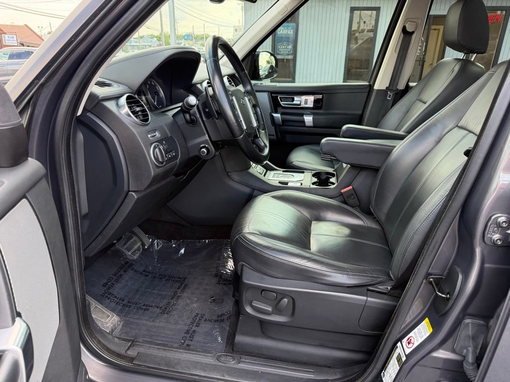 Used 2016 Land Rover LR4 HSE LUX AWD/4WD image 16