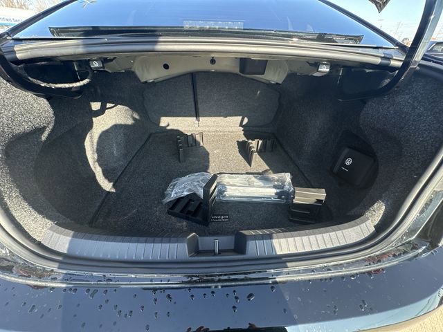 Used 2021 Volkswagen Jetta SE w/ SE Cold Weather Package image 28