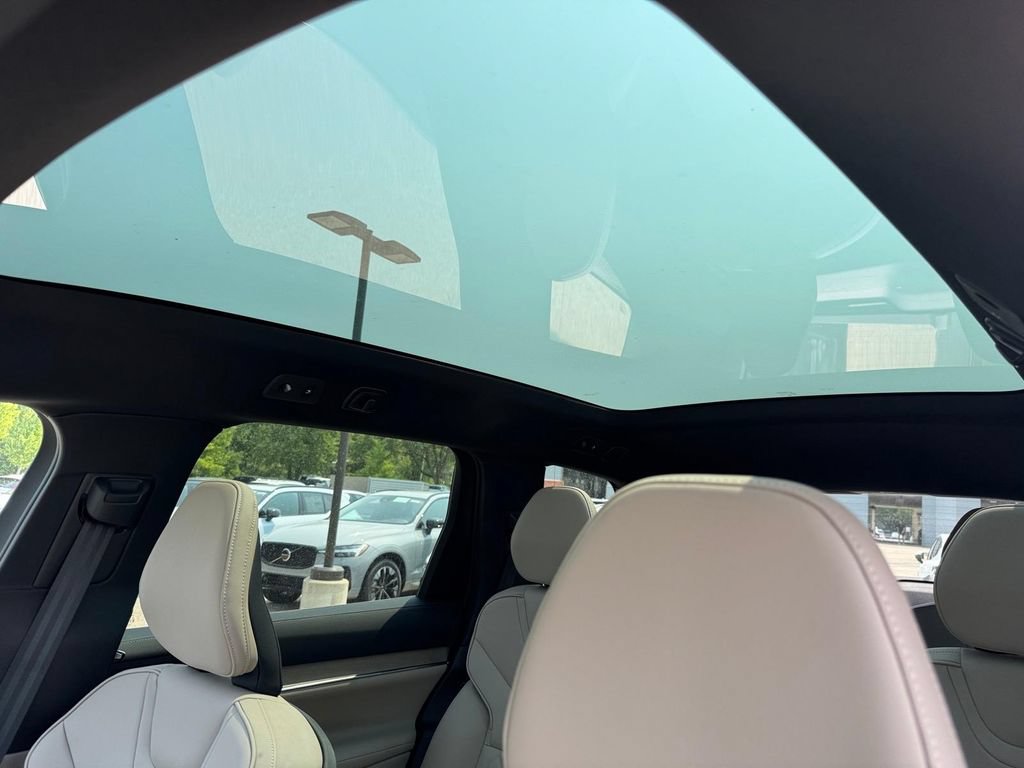 New 2025 Volvo EX90 Plus AWD/4WD image 6