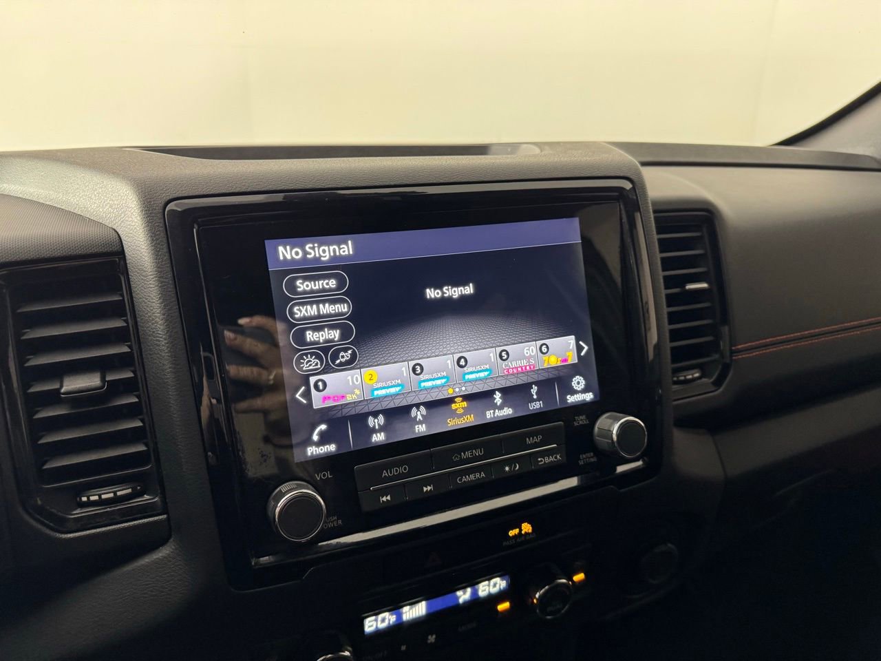 Used 2022 Nissan Frontier PRO-4X w/ Off-Road Protection Package AWD/4WD image 16
