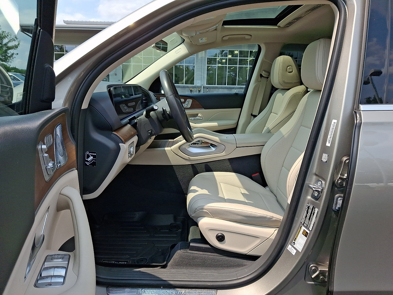 Used 2020 Mercedes-Benz GLE 350 4MATIC image 13