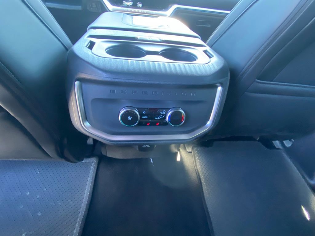 New 2026 Ford Expedition Max Platinum w/ Stealth Appearance Package image 24