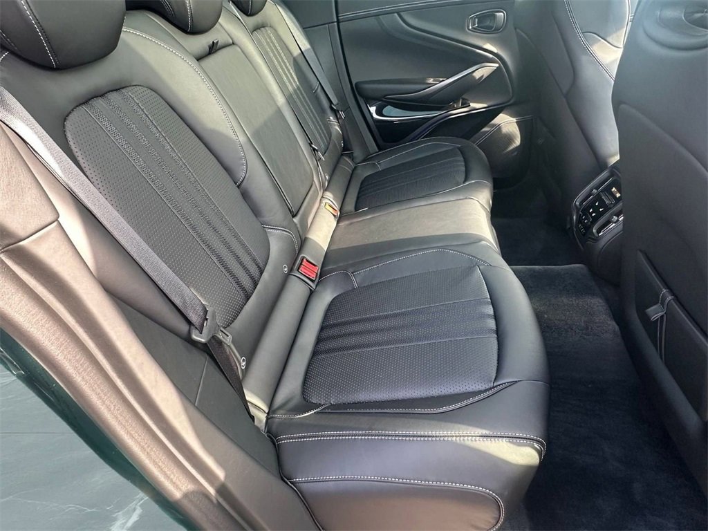 New 2026 Aston Martin DBX 707 image 26