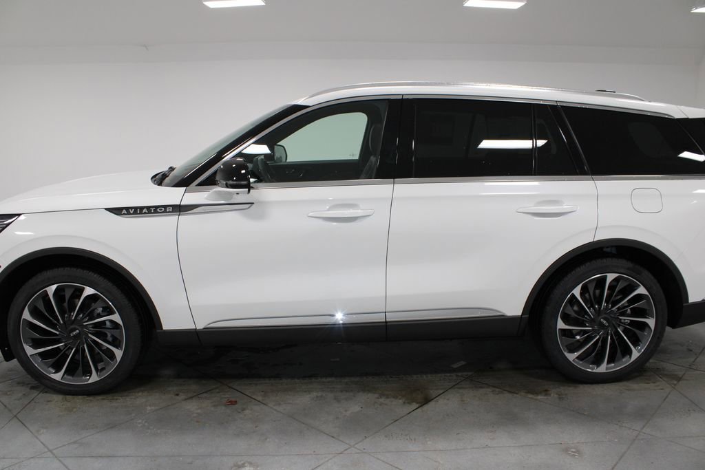 New 2026 Lincoln Aviator Reserve image 5