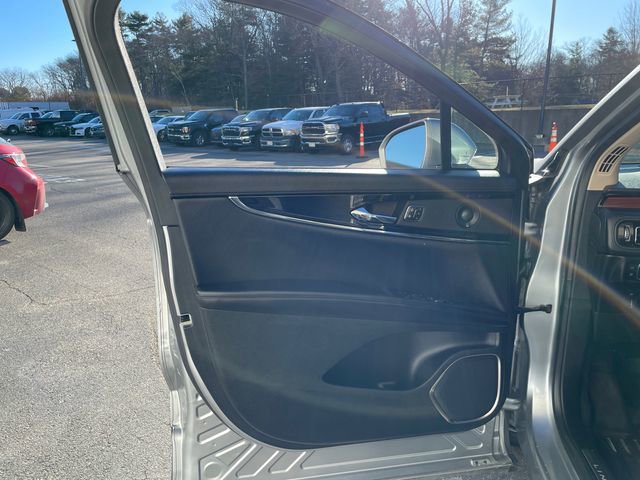 Used 2023 Lincoln Nautilus Reserve w/ Equipment Group 201A image 23