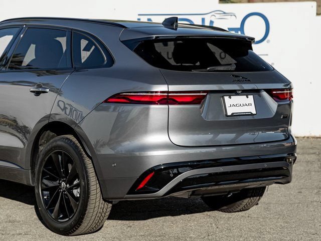 New 2026 Jaguar F-PACE R-Dynamic S AWD/4WD image 10