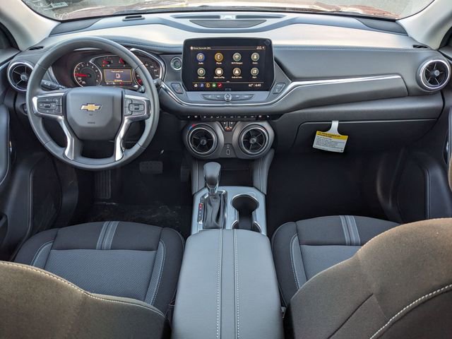 New 2025 Chevrolet Blazer LT w/ Midnight/Sport Edition image 12