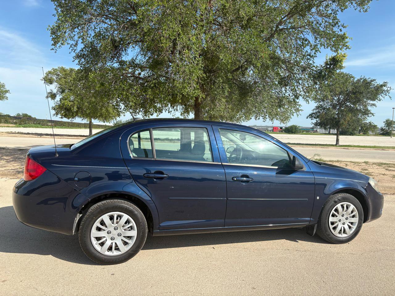 Used 2009 Chevrolet Cobalt LS w/ Protection Package FWD image 40