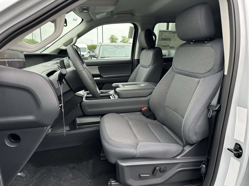 New 2026 Ford Expedition Active AWD/4WD image 10