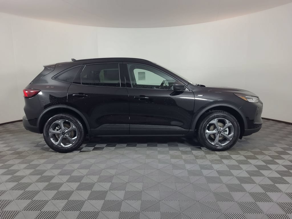 New 2026 Ford Escape ST-Line w/ Tech Pack #1 AWD/4WD image 2