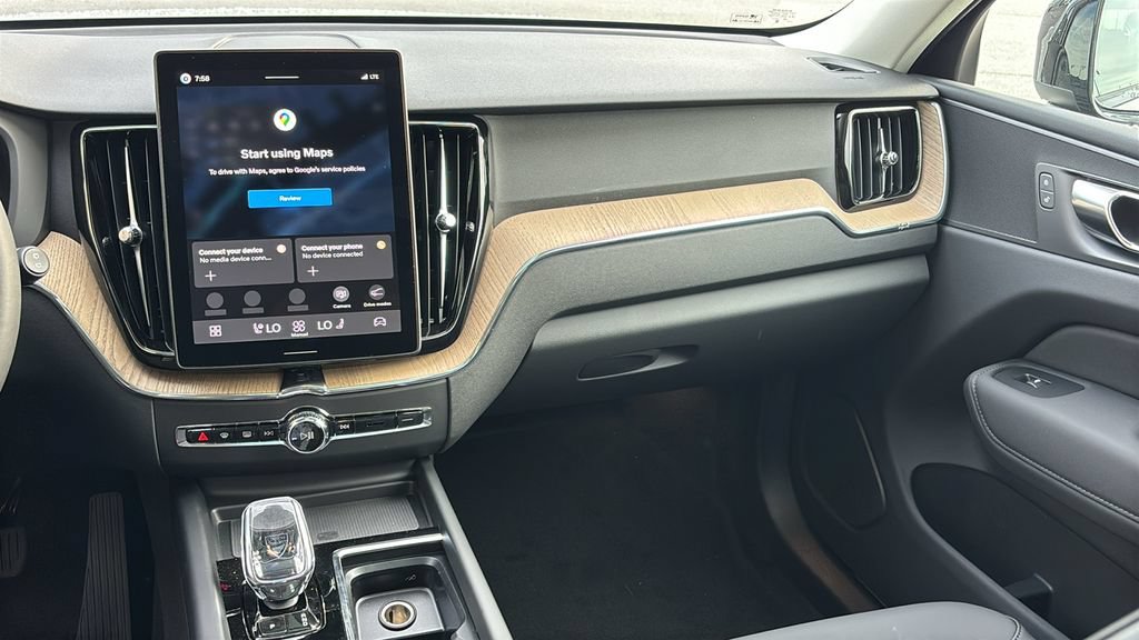 New 2026 Volvo XC60 T8 Plus w/ Protection Package Premier AWD/4WD image 8