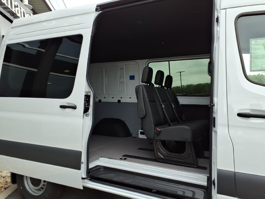 New 2026 Mercedes-Benz Sprinter 2500 image 26