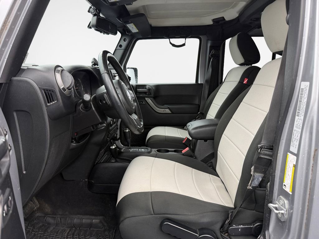 Used 2015 Jeep Wrangler Unlimited Sport w/ Quick Order Package 24S AWD/4WD image 12