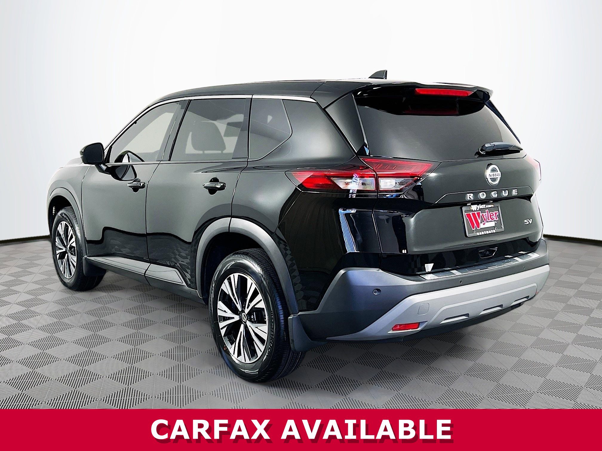 Used 2021 Nissan Rogue SV image 29