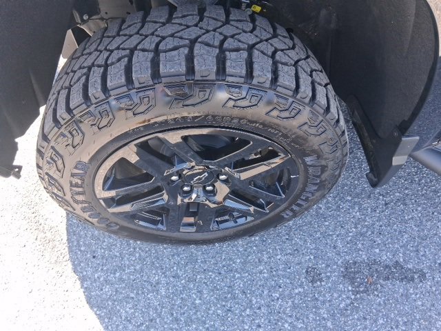 New 2026 Chevrolet Silverado 1500 Custom Trail Boss w/ Dark Appearance Package image 6