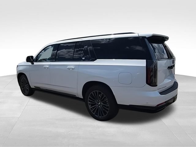 Used 2025 Cadillac Escalade ESV Sport Platinum AWD/4WD image 6