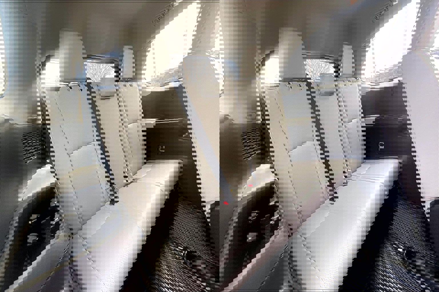 Used 2024 Toyota Grand Highlander XLE image 32