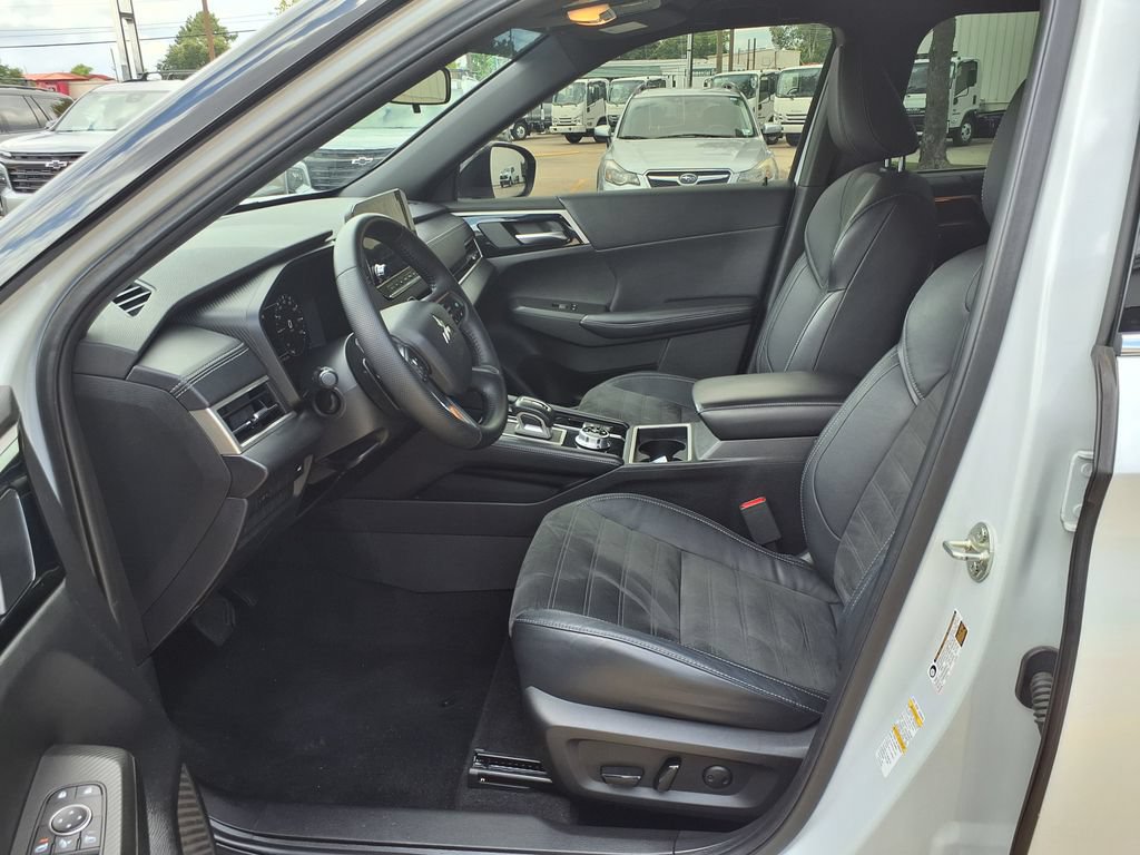 Used 2023 Mitsubishi Outlander Ralliart AWD/4WD image 5