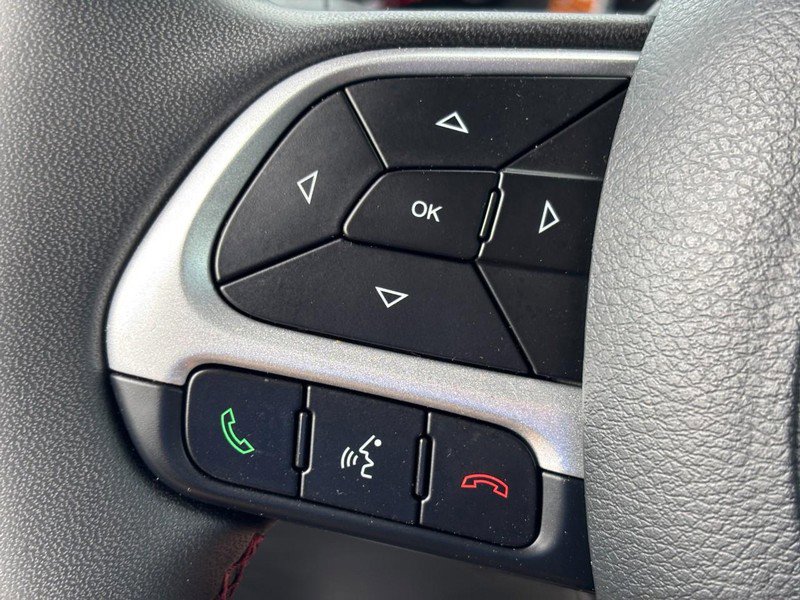 Used 2023 Jeep Renegade Trailhawk image 17