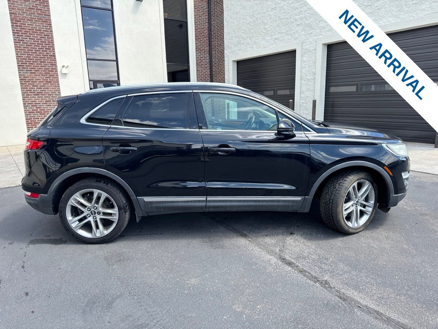 Used 2016 Lincoln MKC Reserve w/ Lincoln MKC Climate Package AWD/4WD image 8