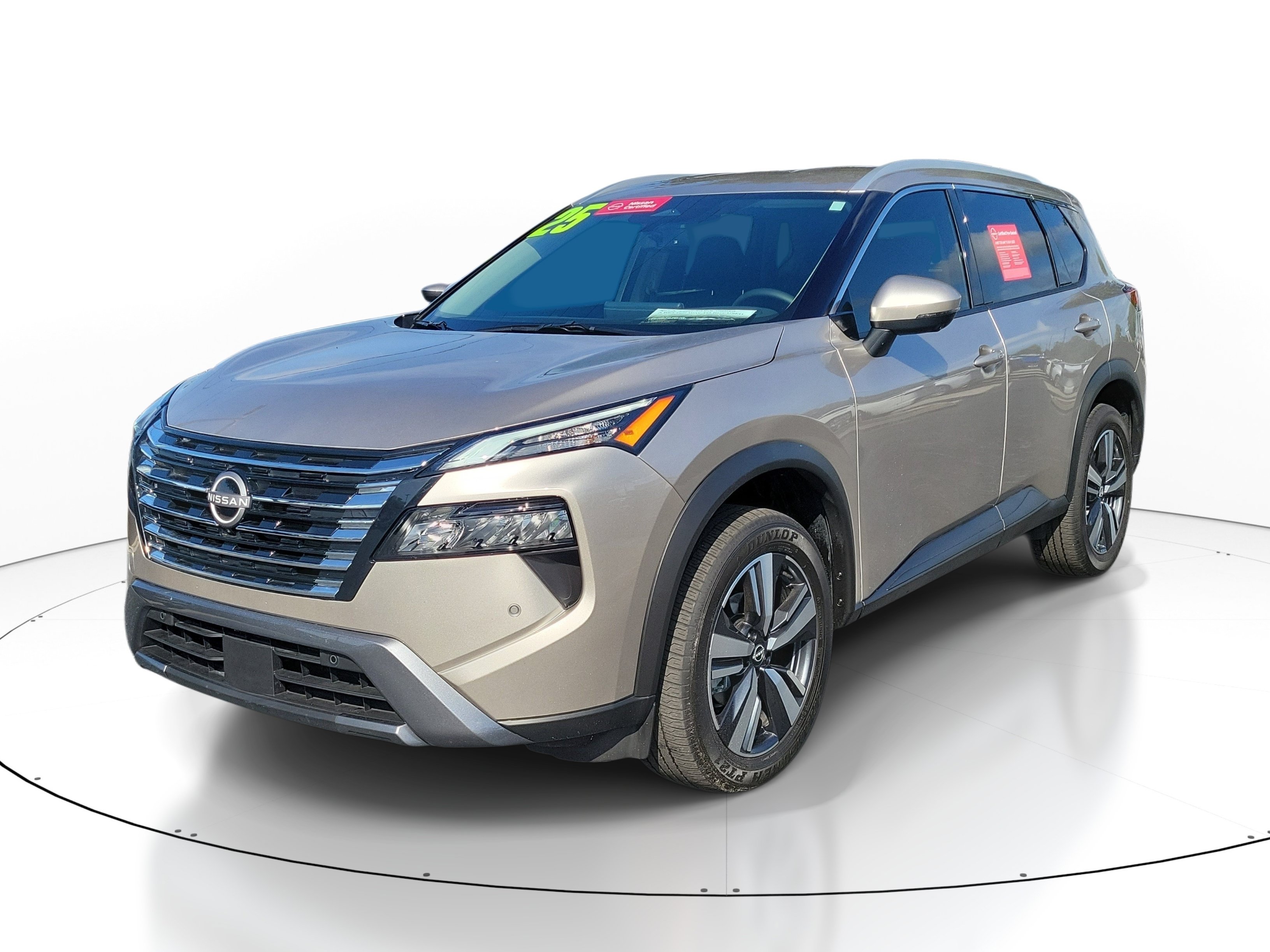 Certified 2025 Nissan Rogue SL FWD image 3