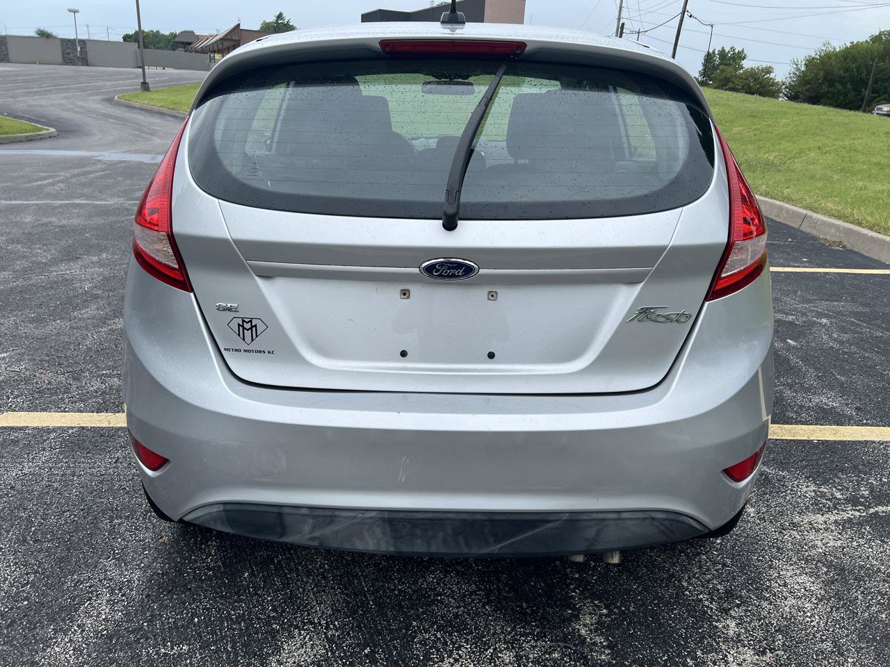Used 2011 Ford Fiesta SE w/ 203A Rapid Spec Order Code FWD image 4