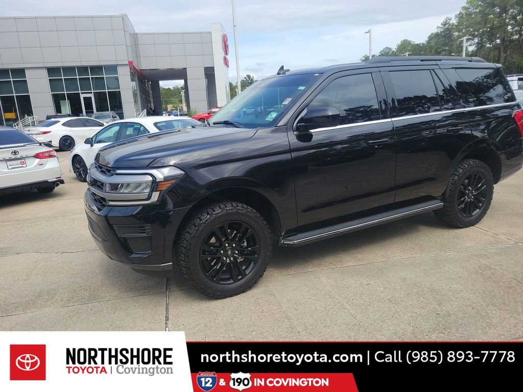 Used 2023 Ford Expedition XLT RWD image 1