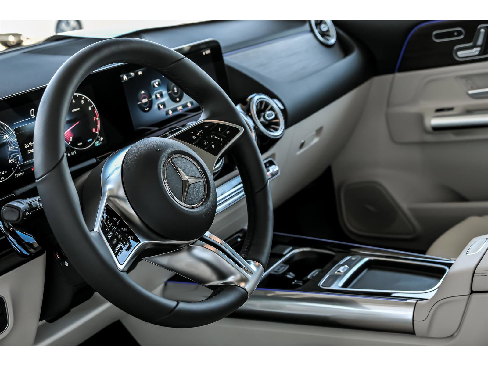 New 2026 Mercedes-Benz GLA 250 4MATIC image 10