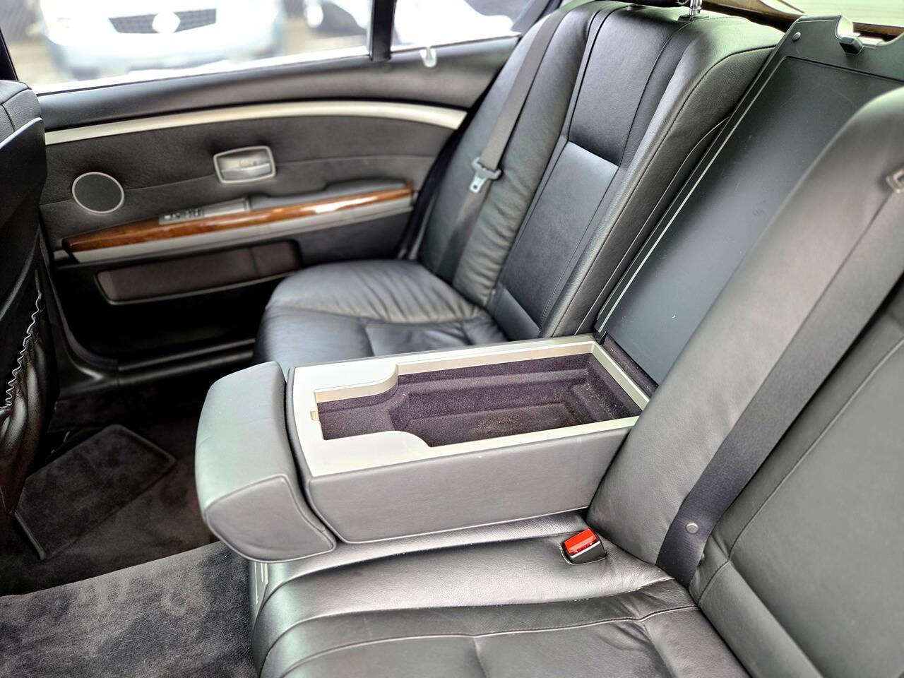 Used 2005 BMW 745Li RWD image 44