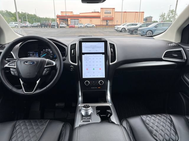Used 2024 Ford Edge Titanium AWD/4WD image 14