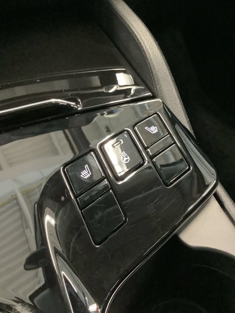 Certified 2023 Kia Sportage EX w/ EX Premium Package AWD/4WD image 16