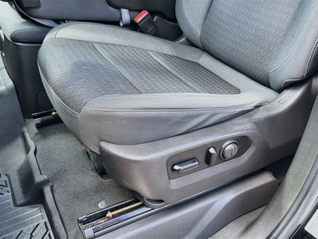 Used 2021 Chevrolet Silverado 1500 RST AWD/4WD image 21