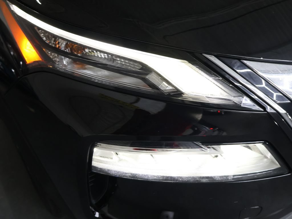 Used 2023 Nissan Rogue SV AWD/4WD image 28