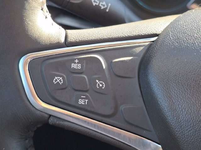 Used 2017 Chevrolet Malibu LT FWD image 13