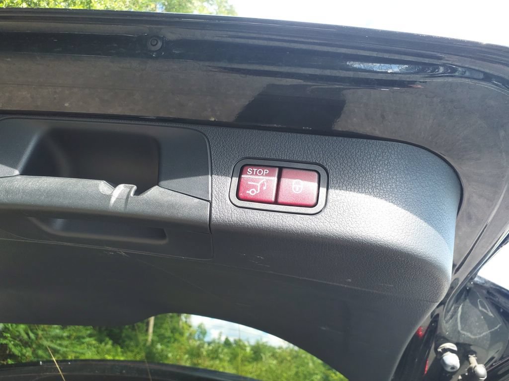 Certified 2024 Mercedes-Benz GLB 250 image 14