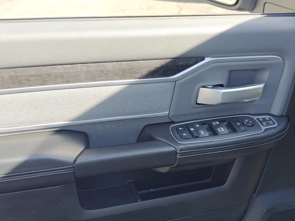 Used 2023 RAM 2500 Big Horn w/ Level 1 Equipment Group image 9