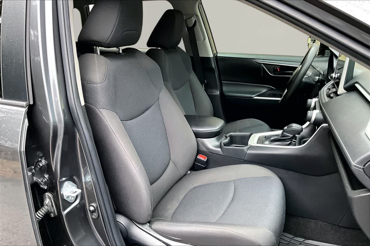 Certified 2023 Toyota RAV4 LE FWD image 9
